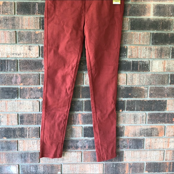 Lara chili colored leggings size medium - Picture 5 of 6